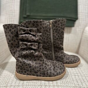 Livie and Luca girls NEVE leopard print boots. NWOB